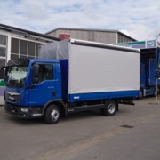 Lampferhoff Curtainsider Seitenansicht