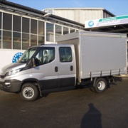 Lampferhoff Curtainsider Seitenansicht