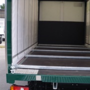Lampferhoff Curtainsider mit Modulasi Ladungssicherung