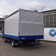 Lampferhoff Curtainsider Heckansicht