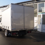 Lampferhoff Curtainsider mit Hecktueren